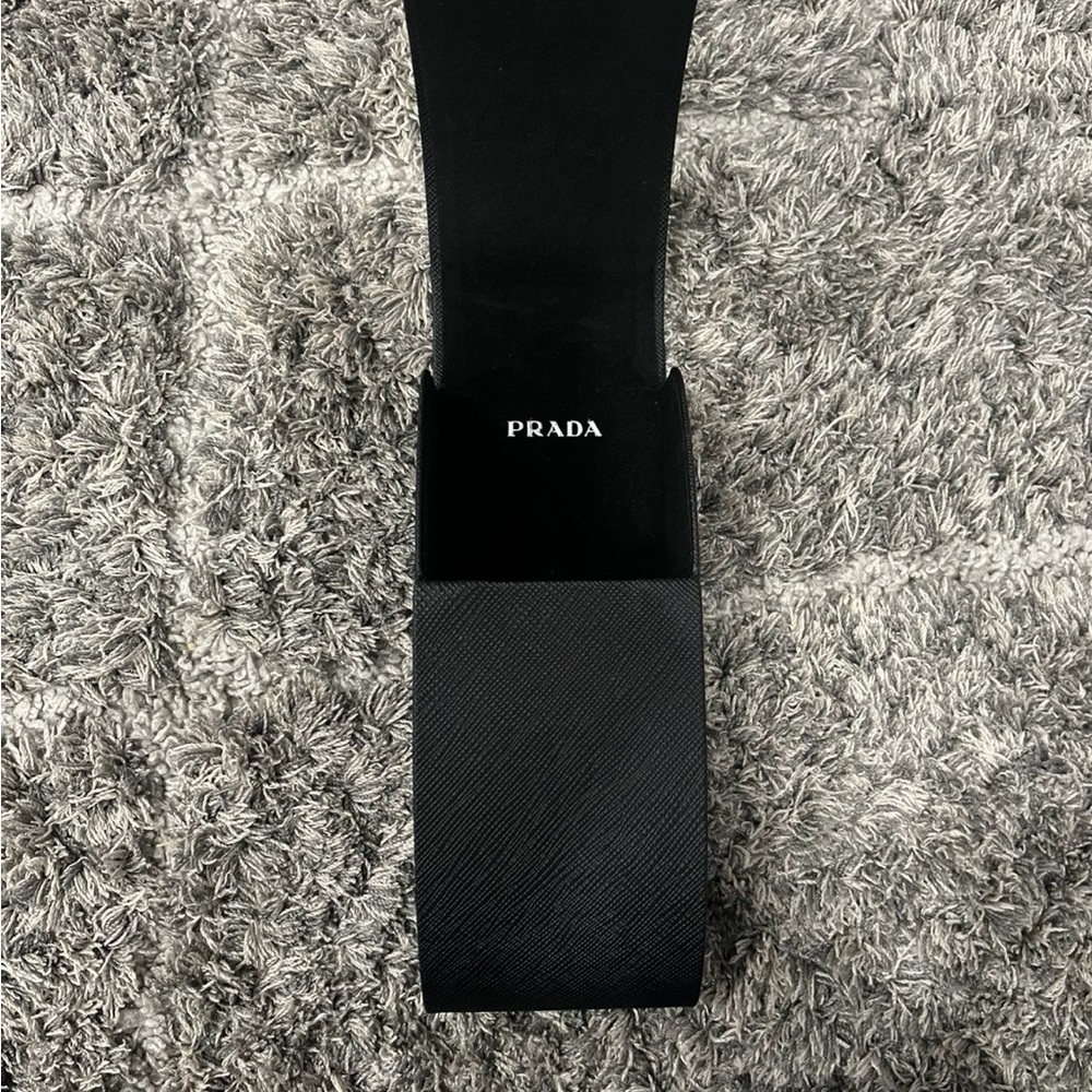 Prada Black Sunglasses - Picture 4 of 4